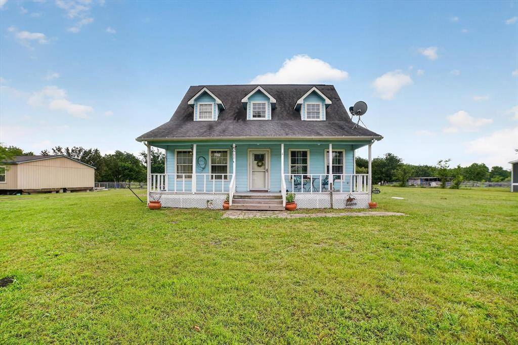 1284 County Road 101, Kaufman, TX 75142