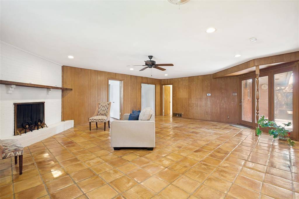 10208 Plummer Drive, Dallas, TX 75228