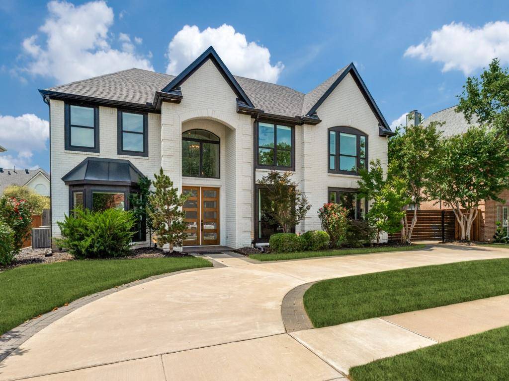 2805 Greenbrook Court, Grapevine, TX 76051