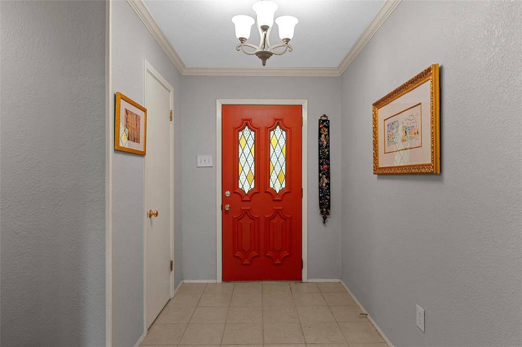 9920 Sandalwood Drive, Woodway, TX 76712