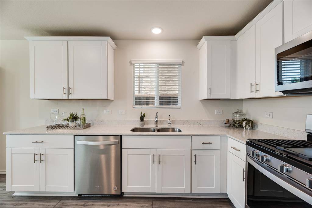 7005 Adderly Road, Pilot Point, TX 76258