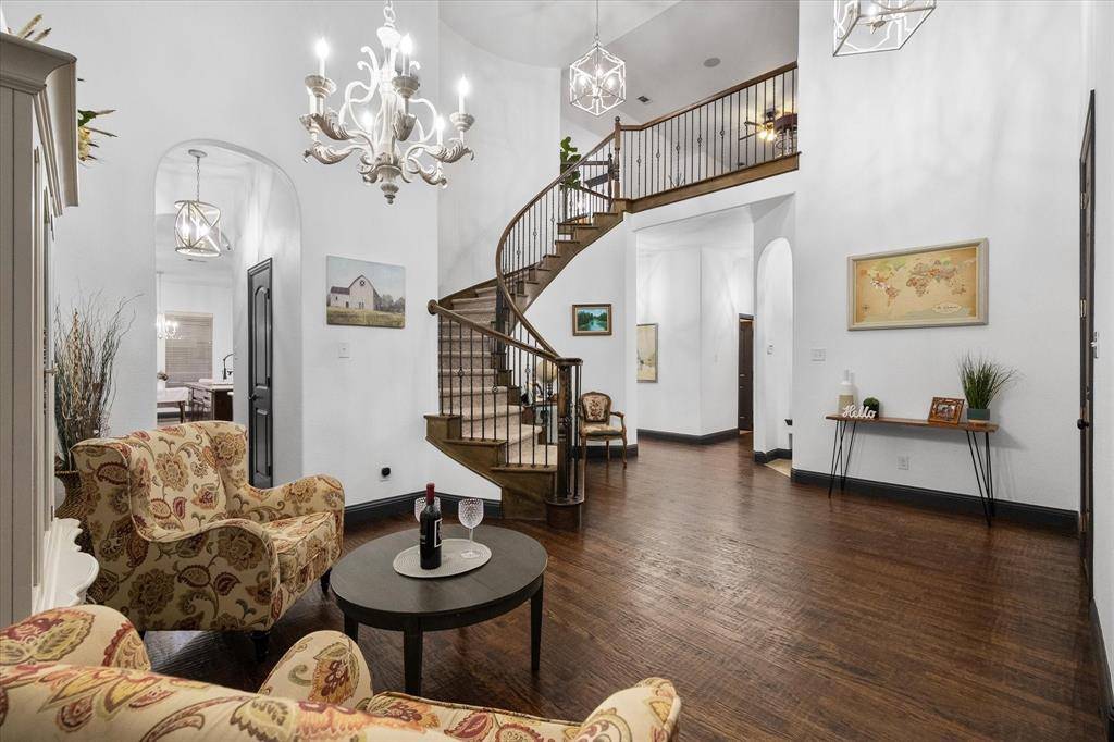 6876 Foghorn Lane, Grand Prairie, TX 75054