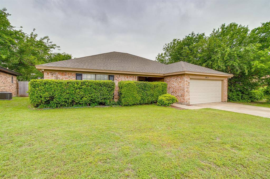 8613 Silver Creek Road, White Settlement, TX 76108