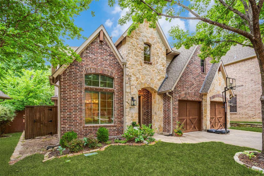 2242 Forest Hollow Park, Dallas, TX 75228