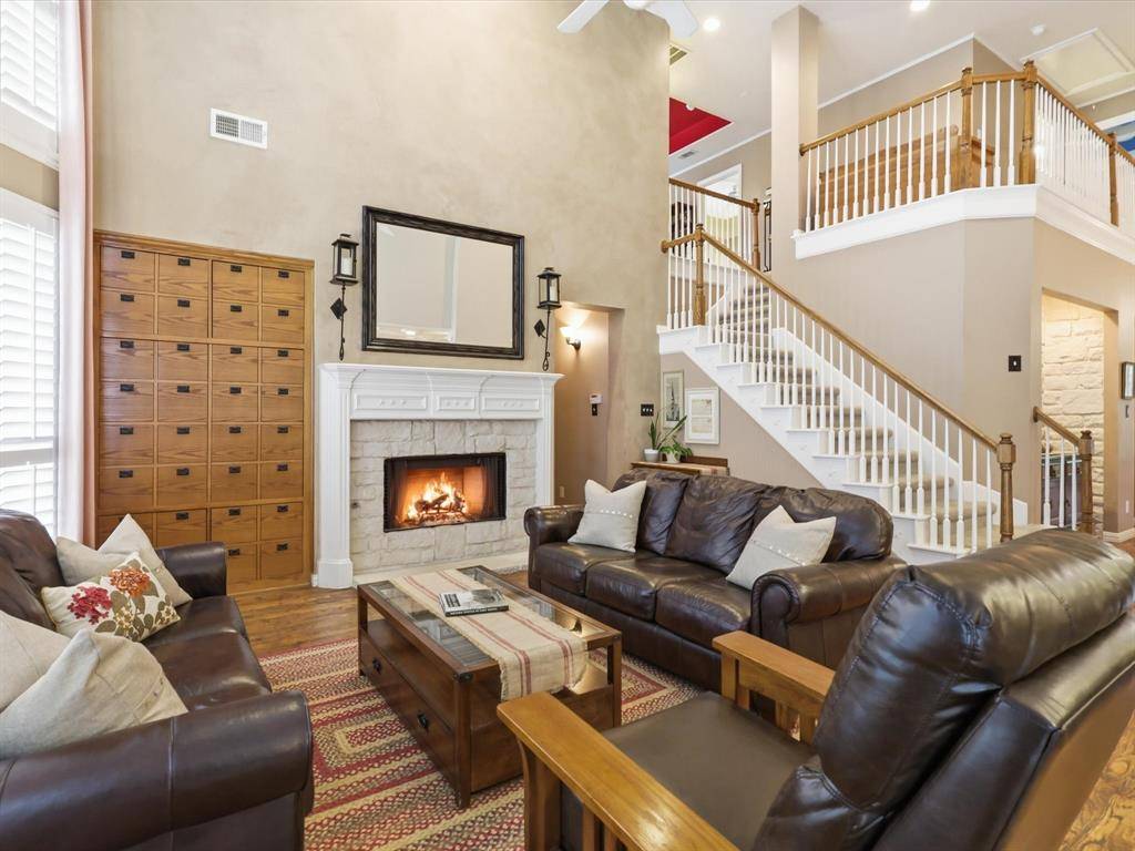 4813 Bellflower Way, Fort Worth, TX 76123