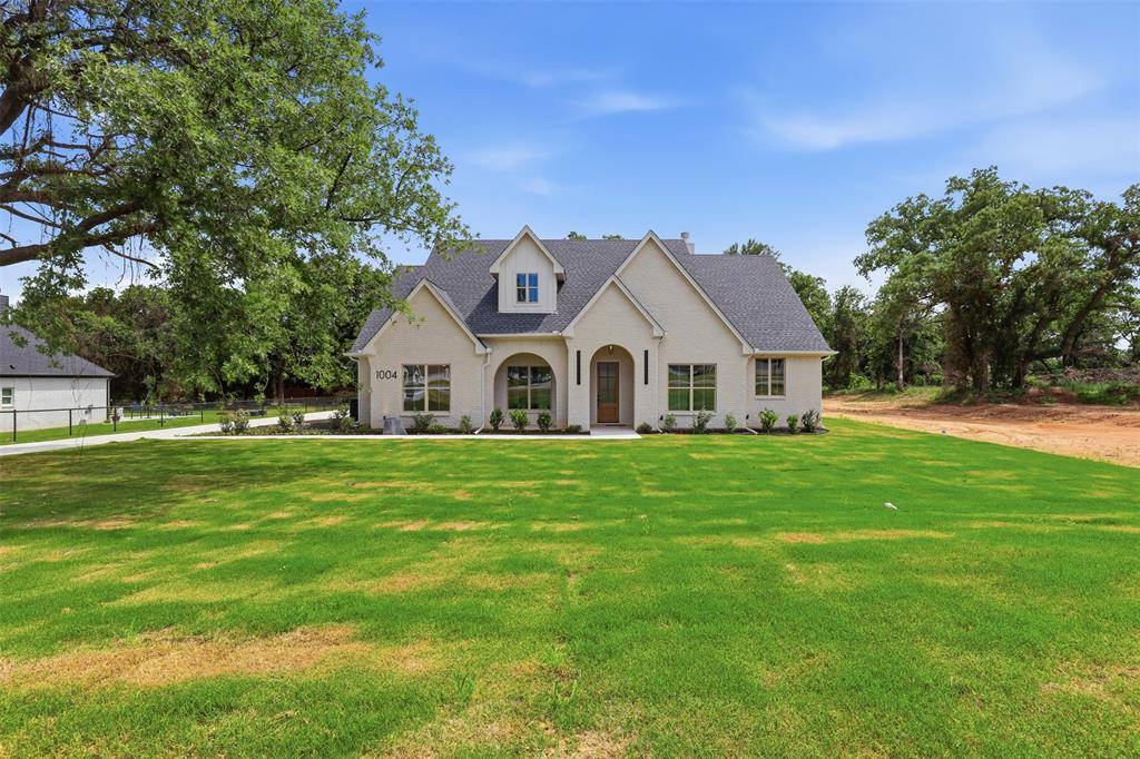 1004 Arbor Vista, Azle, TX 76020