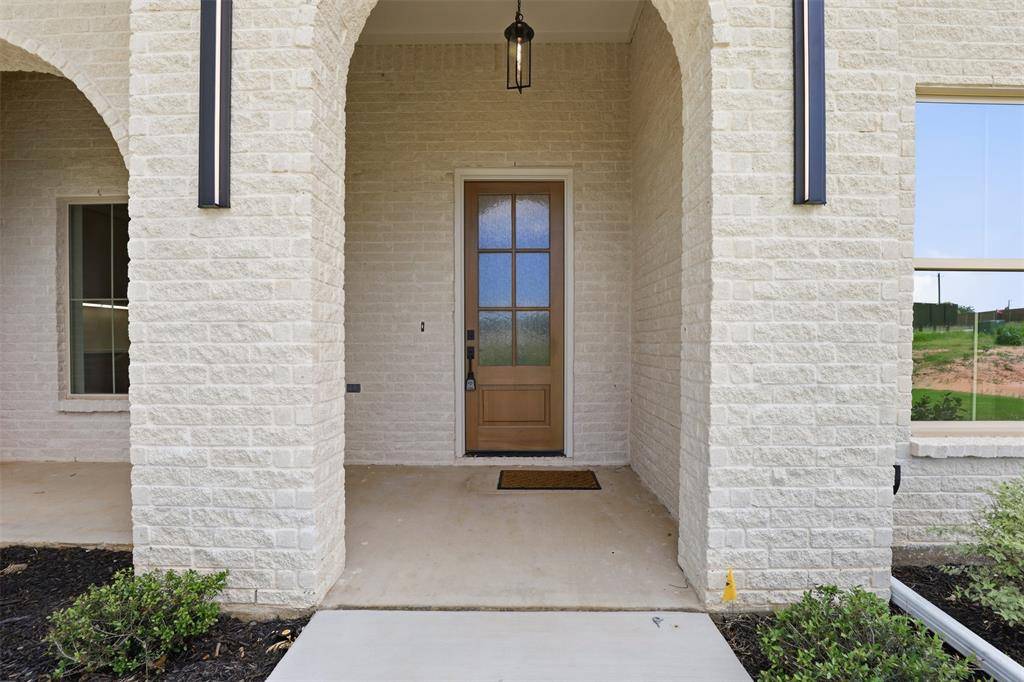 1004 Arbor Vista, Azle, TX 76020