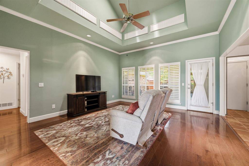 711 Sundance Trail, Irving, TX 75063
