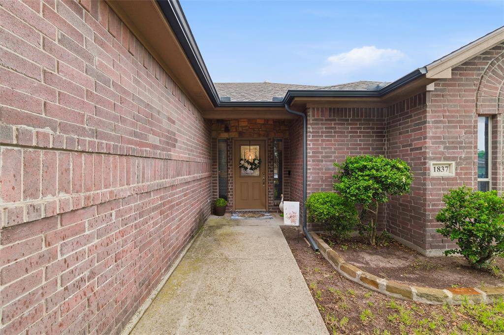 1837 Roadrunner Drive, Weatherford, TX 76088