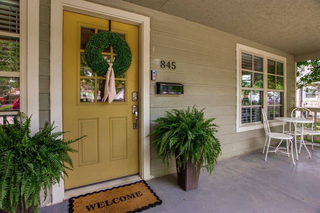 845 Springbrook Drive, Fort Worth, TX 76107