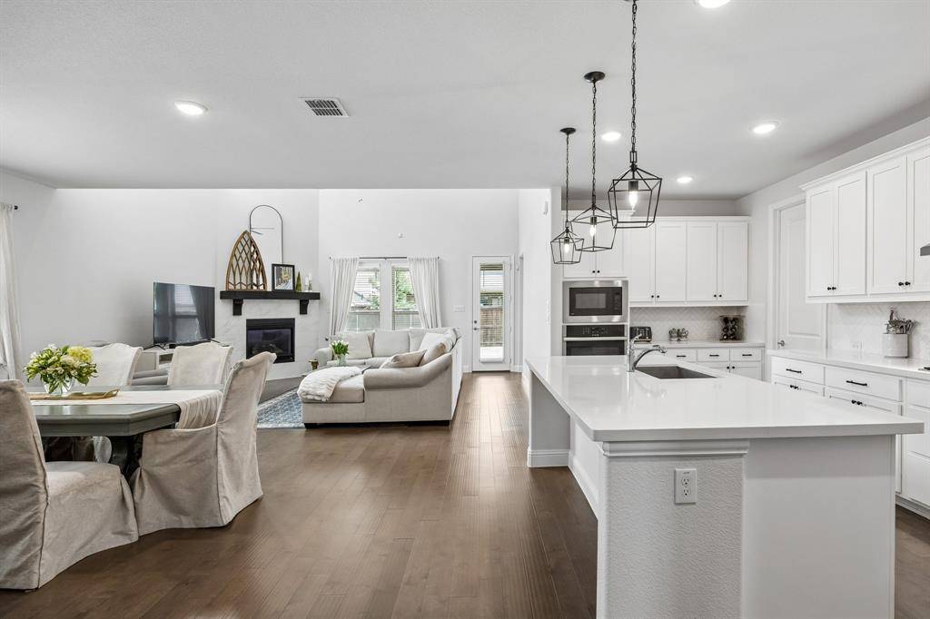 1011 Huckleberry Street, Northlake, TX 76226