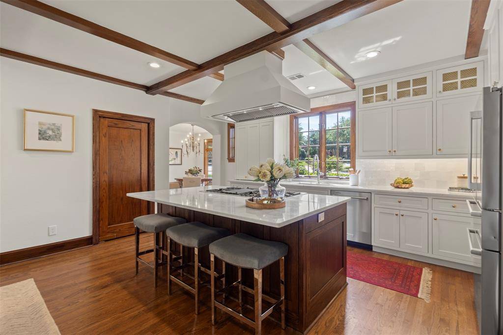 811 Lake Creek Drive, Mckinney, TX 75072