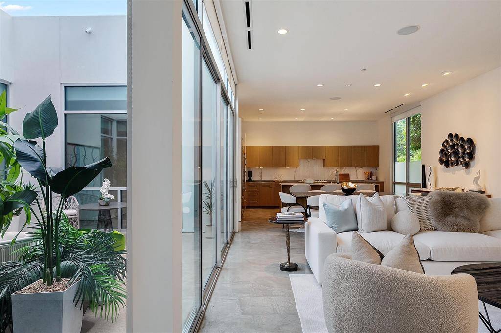3740 Holland Avenue #3B, Dallas, TX 75219