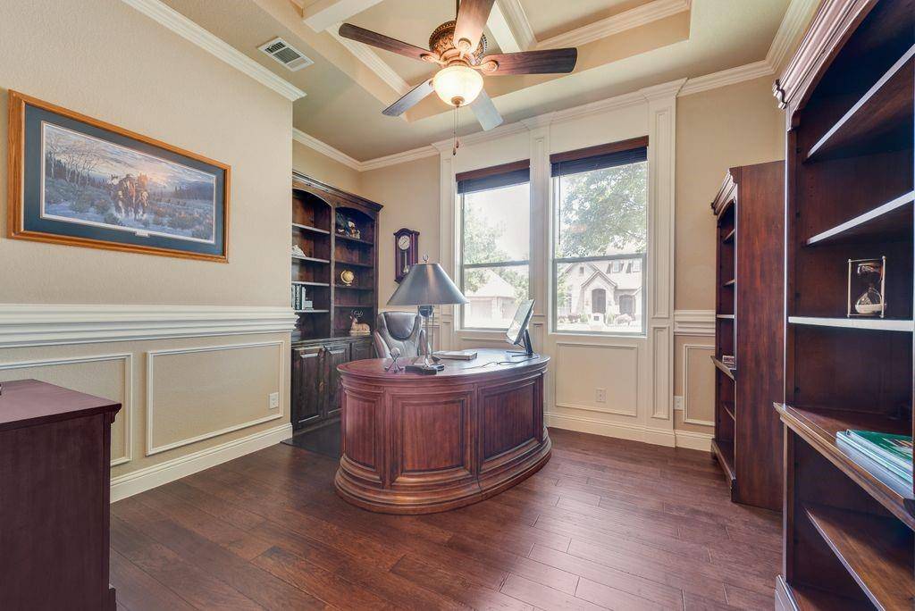8704 Shadywood Lane, North Richland Hills, TX 76182