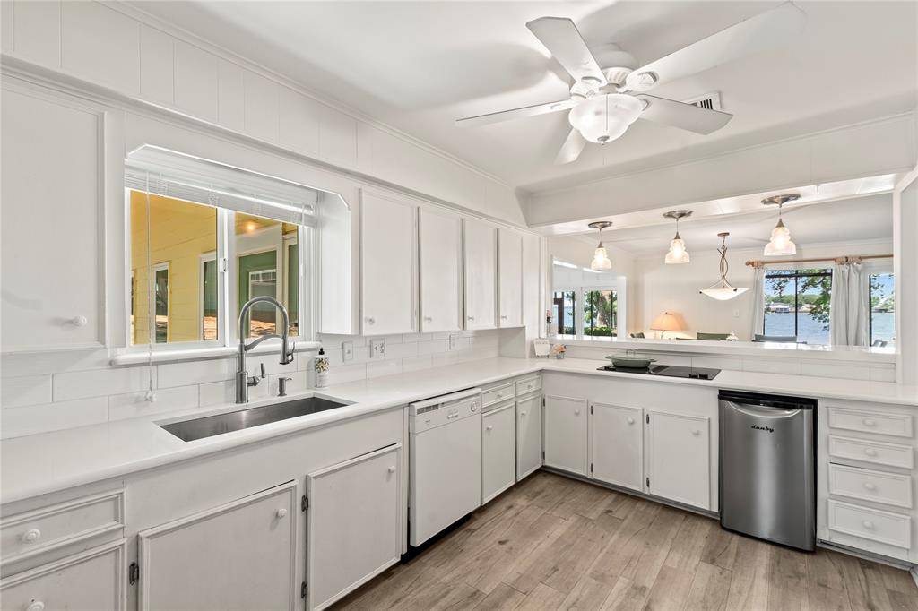 158 Enchanted Drive, Enchanted Oaks, TX 75156