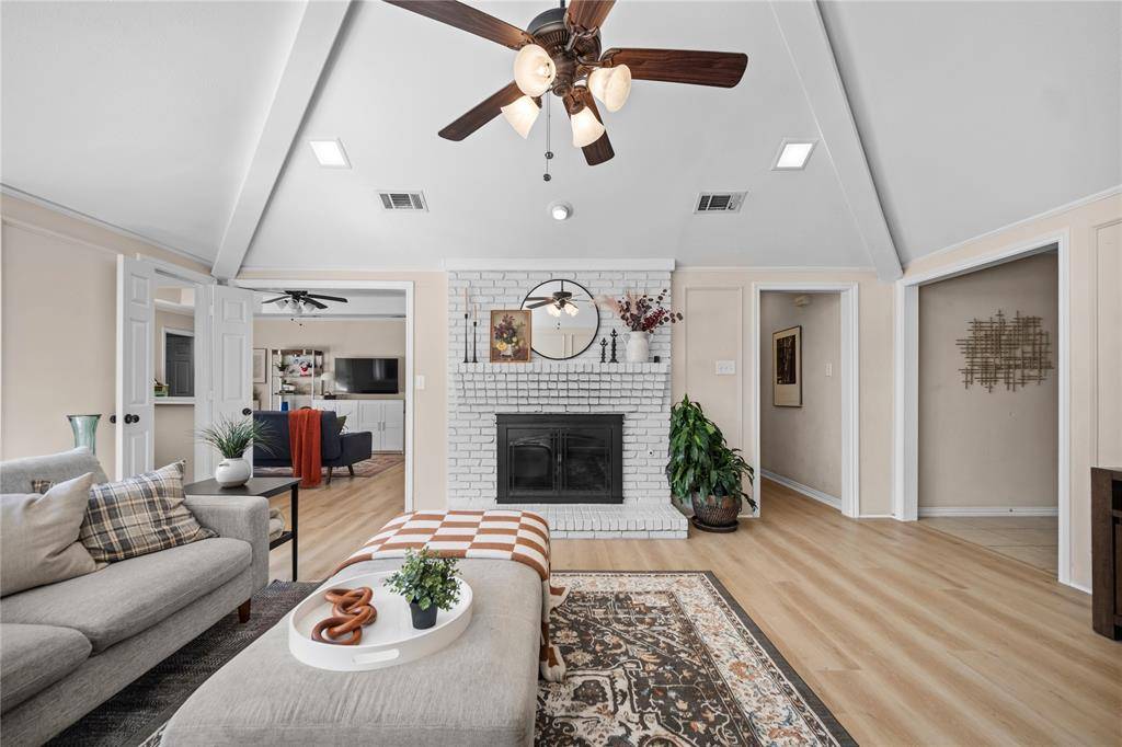 118 Willowcrest Drive, Garland, TX 75040