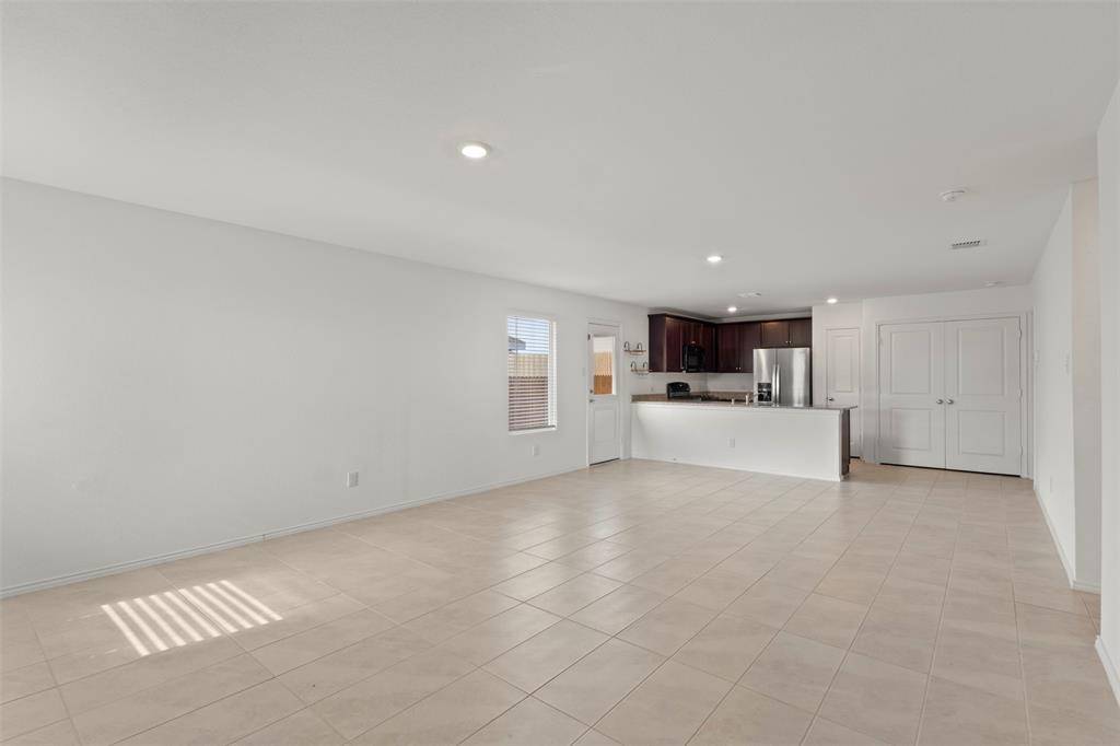 3702 Haydon Hill Road, Crandall, TX 75114