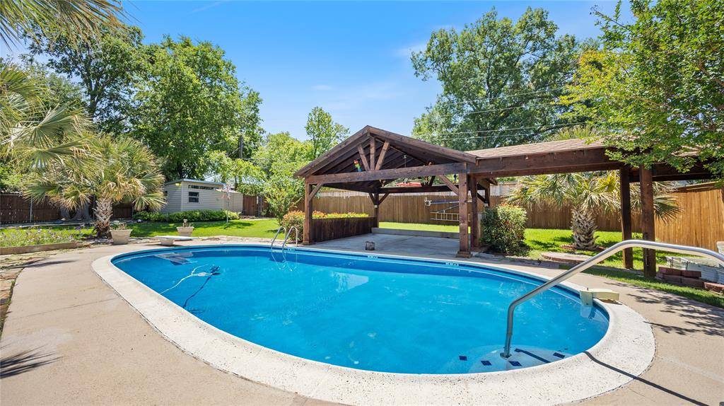 1101 Montego Road, Fort Worth, TX 76116