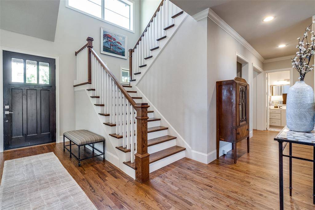 6820 Southridge Drive, Dallas, TX 75214