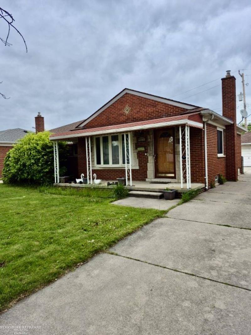 24524 Raven AVE, Eastpointe, MI 48021