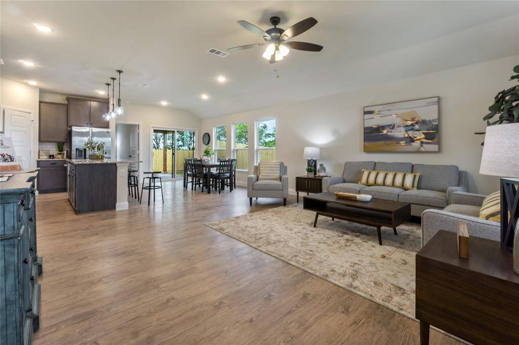 4713 Enclave Drive, Sanger, TX 76266