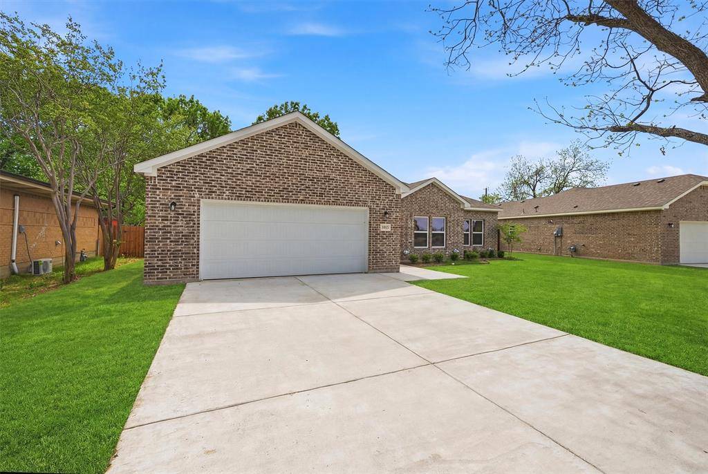1015 Holiday, Sherman, TX 75090