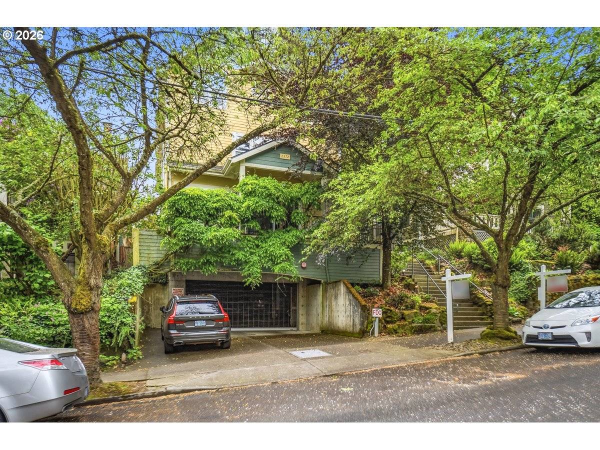 2372 NW GLISAN ST #5, Portland, OR 97210