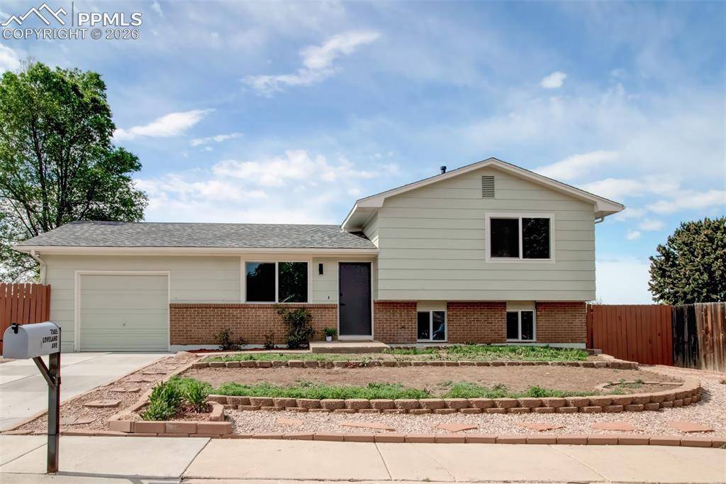 7305 Loveland AVE, Fountain, CO 80817