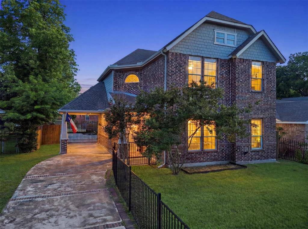 612 W 8th Street, Dallas, TX 75208