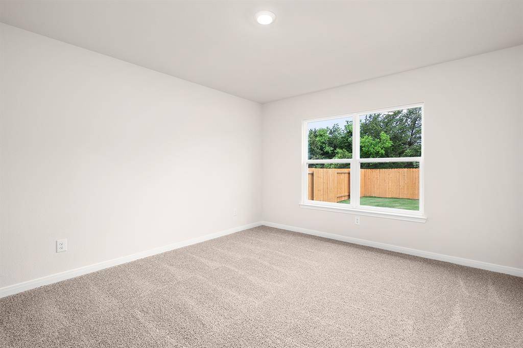 223 North Island Drive, Terrell, TX 75160