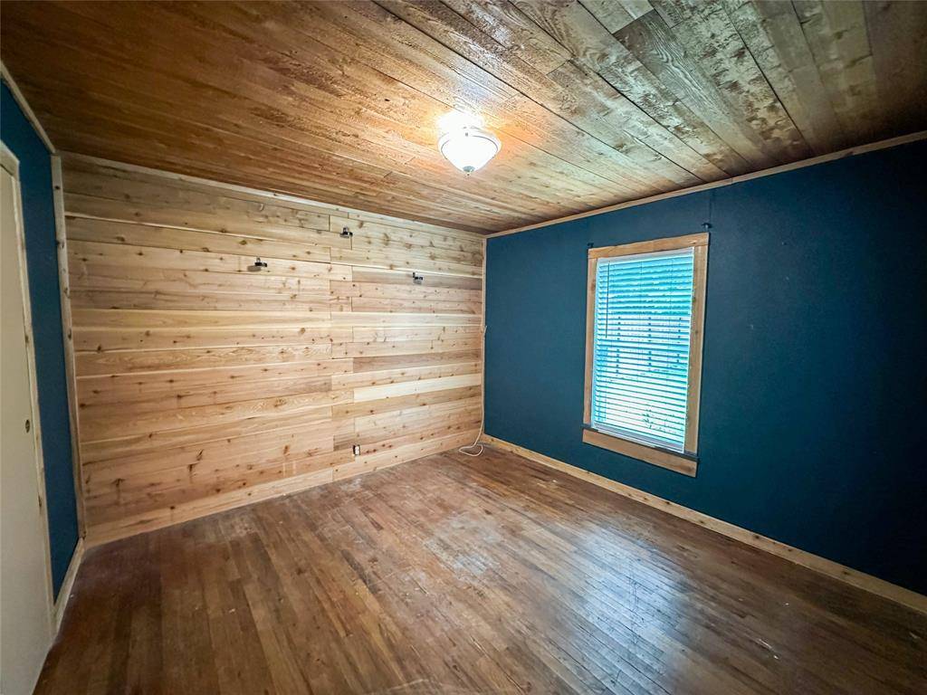 606 Lilly Street, Cleburne, TX 76033