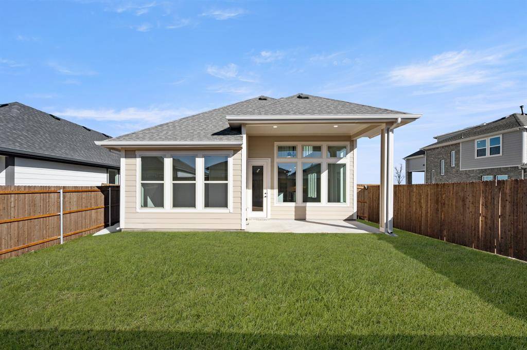7409 Autumn Hill Drive, Denton, TX 76249