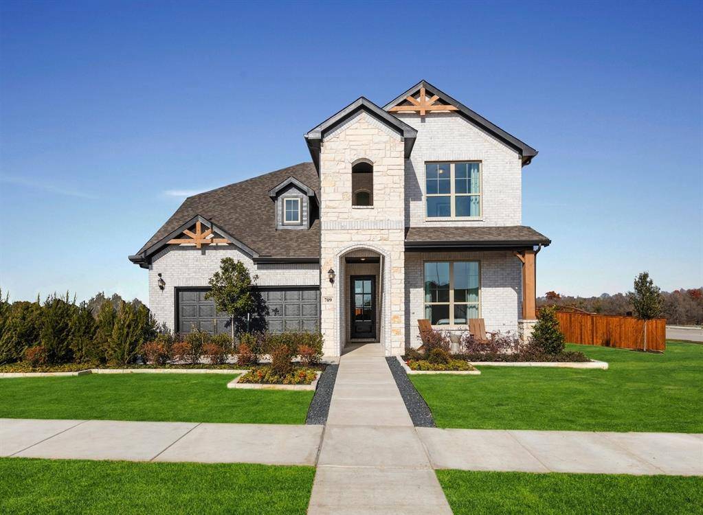 748 Grand Dale Drive, Lavon, TX 75166