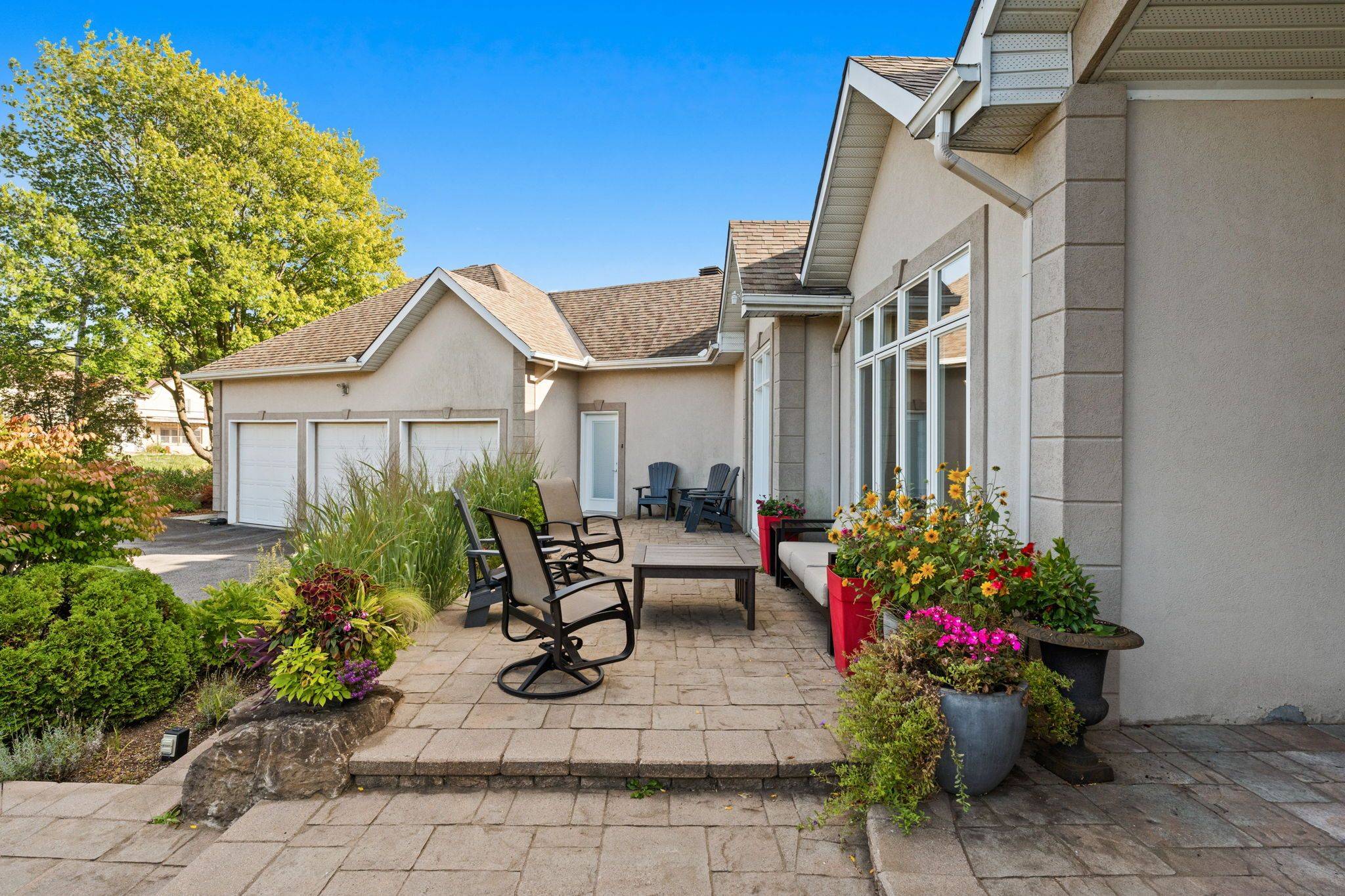 358 River RD, Blossom Park - Airport And Area, ON K1V 1R8
