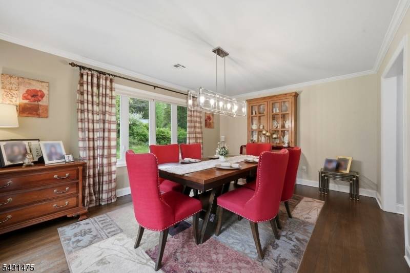 13 Laurel Pl, Chester Twp., NJ 07930