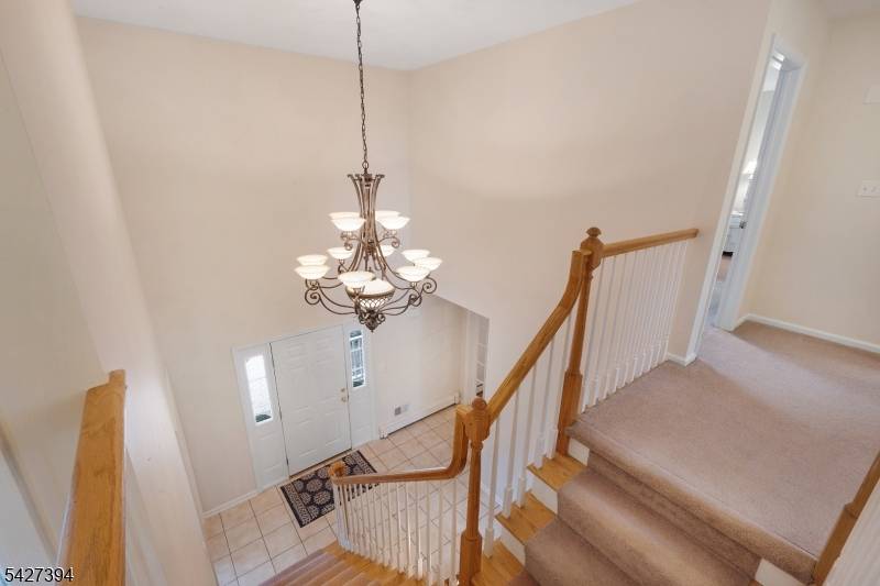 534 Berrywood Ln, Bridgewater Twp., NJ 08807