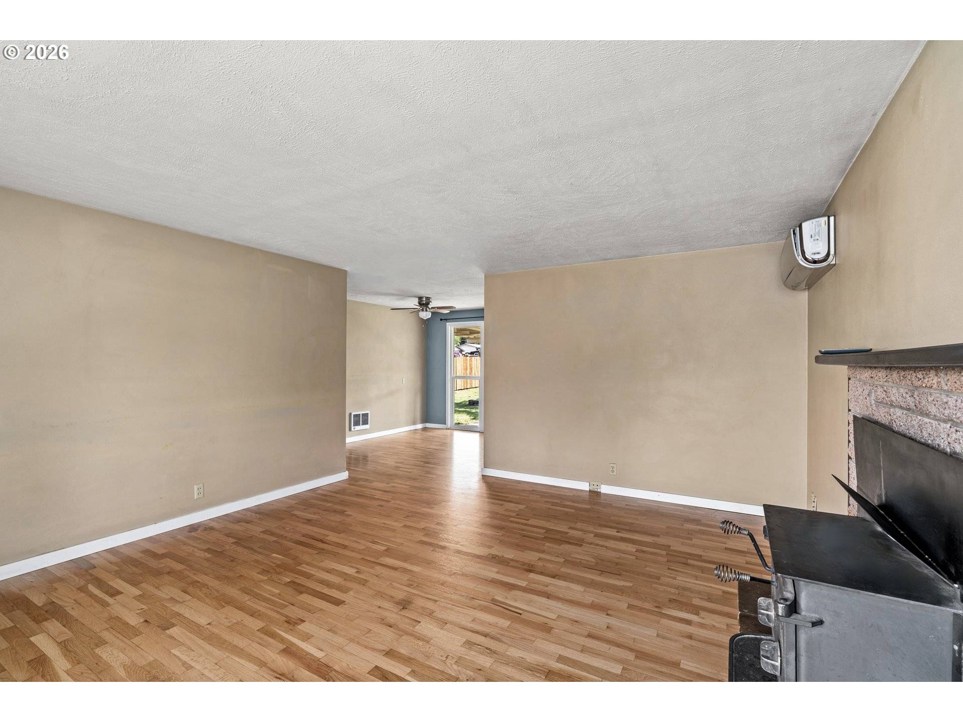 1128 S 11TH ST, Cottage Grove, OR 97424