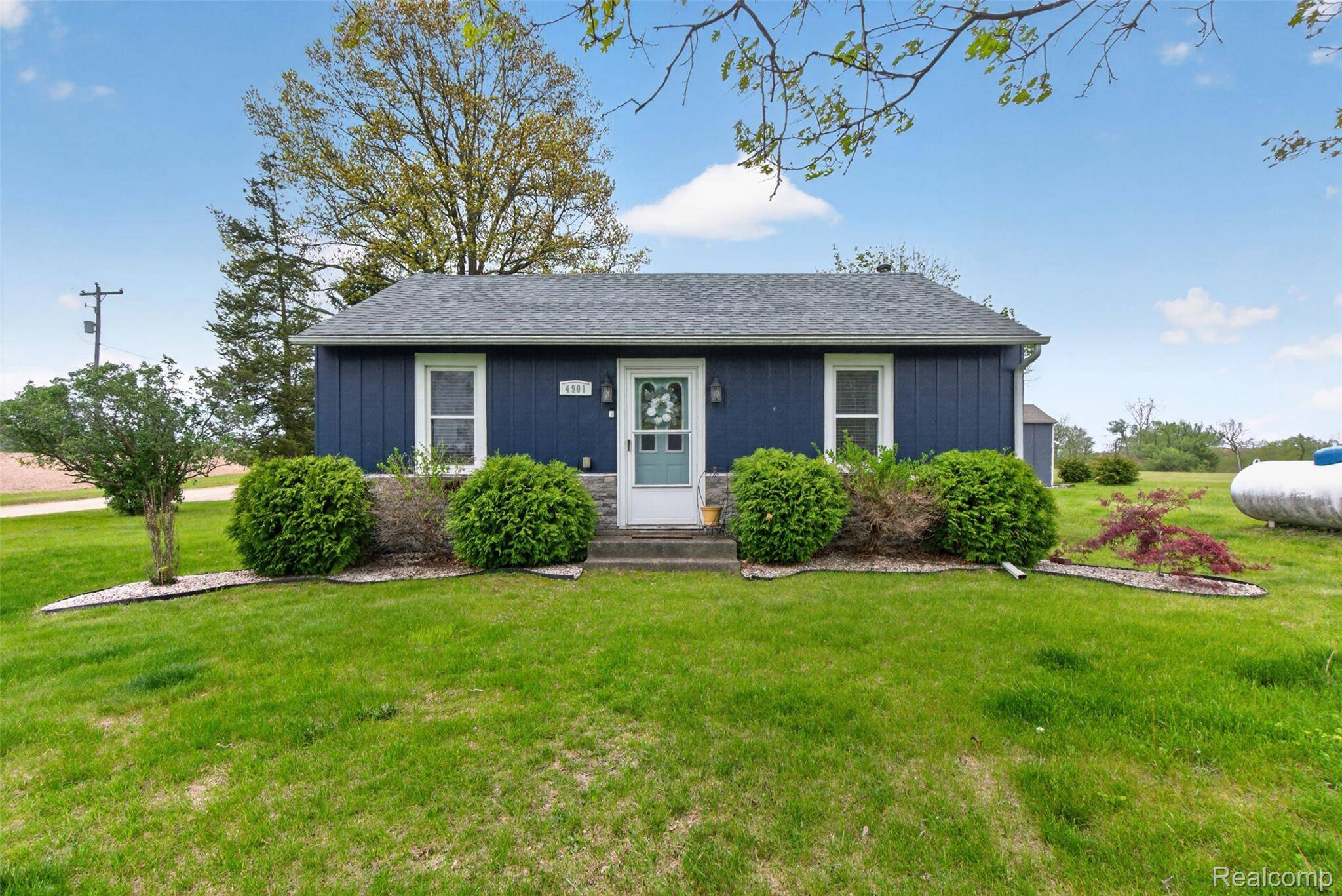 4901 Ann Arbor RD, Leoni Township, MI 49201