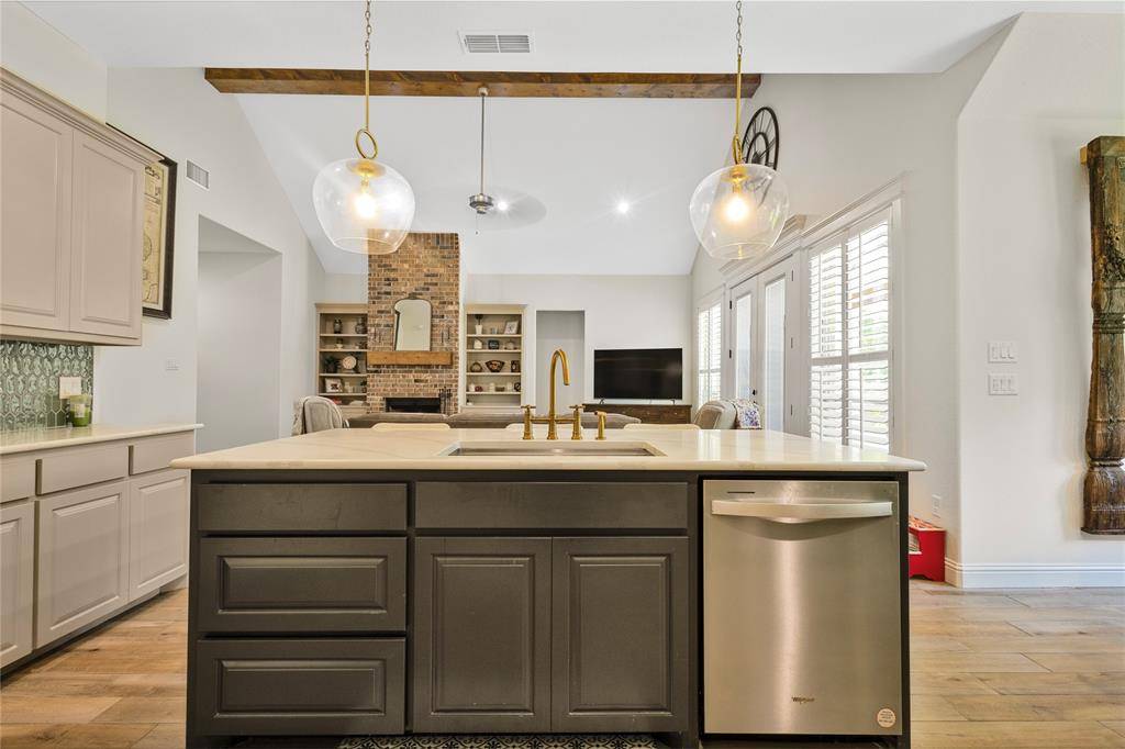 228 Belmont Drive, Willow Park, TX 76087