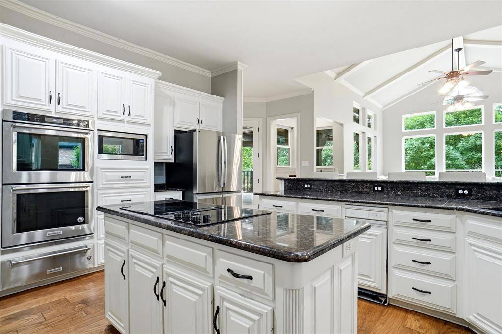 1401 Caldwell Creek Drive, Colleyville, TX 76034