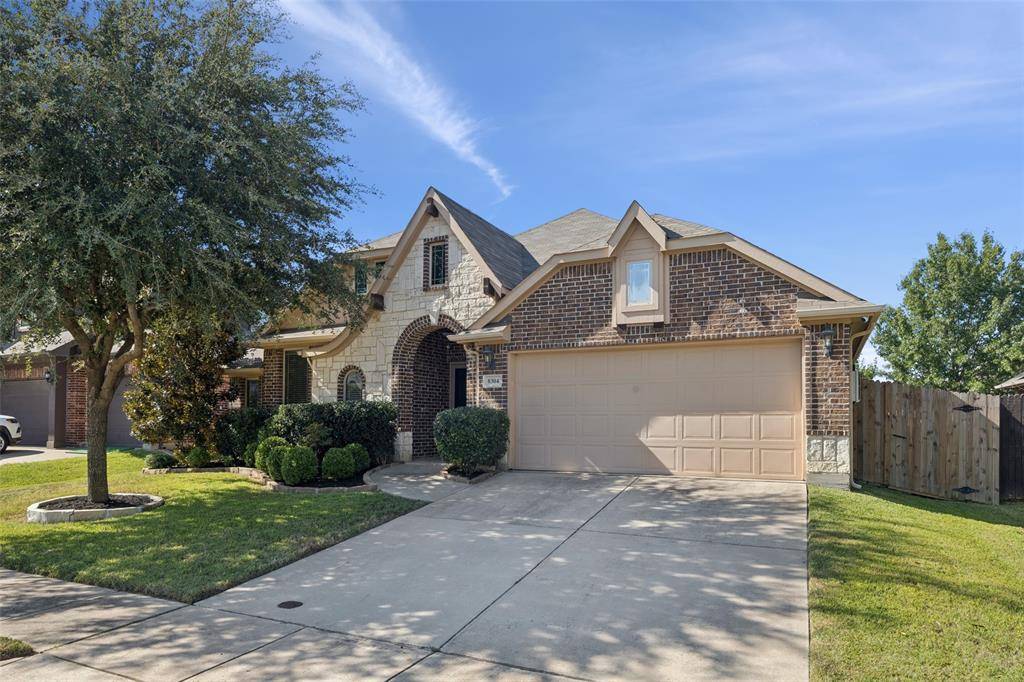 8304 Spitfire Trail, Aubrey, TX 76227