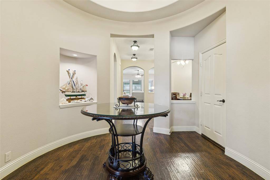 8304 Spitfire Trail, Aubrey, TX 76227