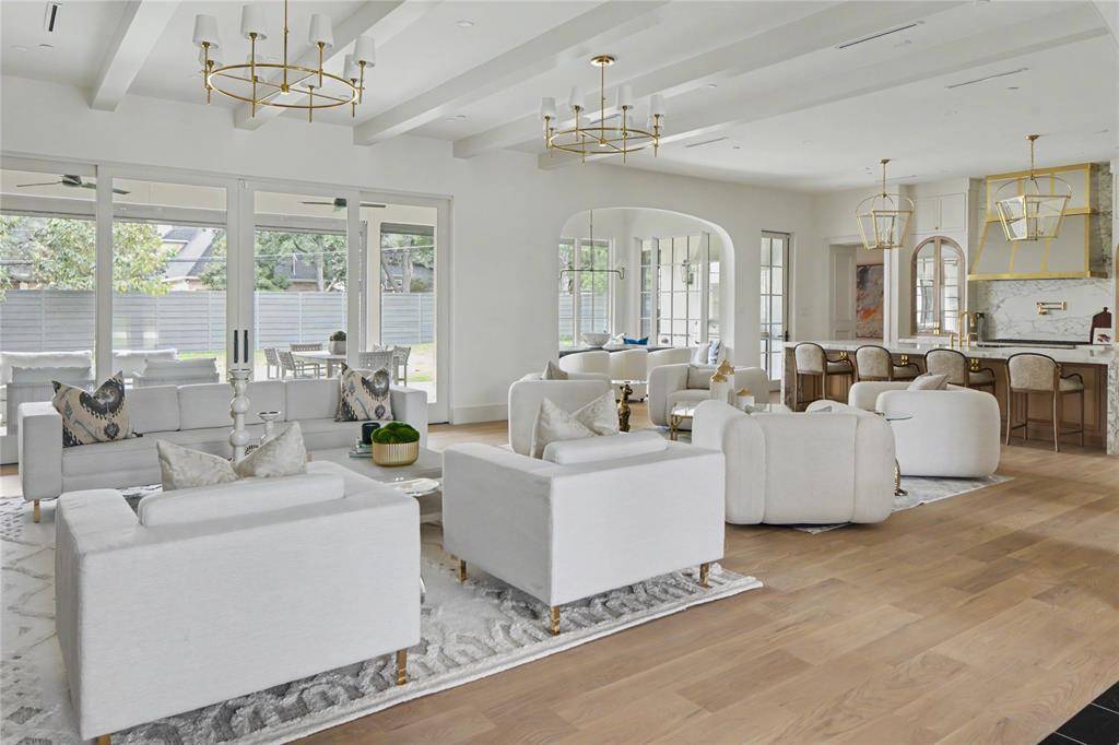 4222 Willow Grove Road, Dallas, TX 75220