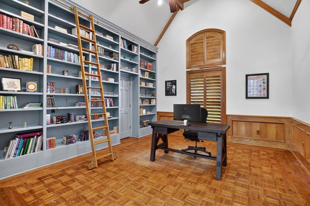 1312 Chatsworth Court E, Colleyville, TX 76034