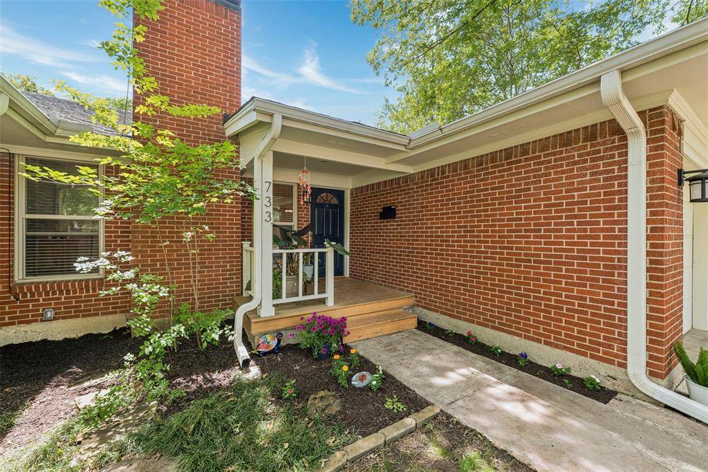 733 Kirkwood Drive, Dallas, TX 75218
