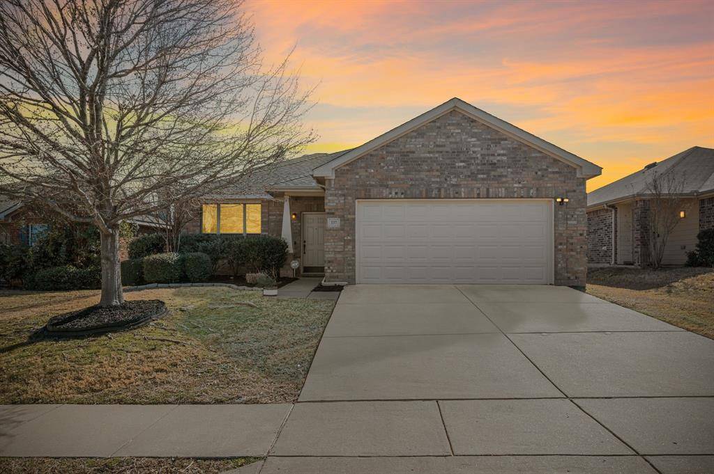 337 Turquoise Drive, Fort Worth, TX 76131
