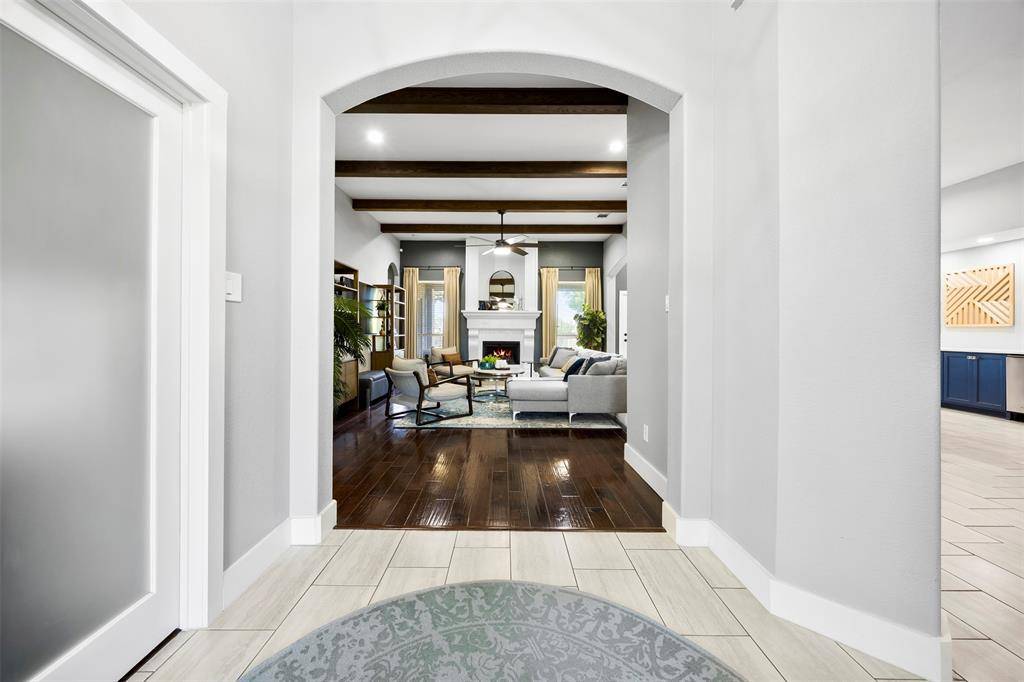 109 Aledo Pointe Drive, Aledo, TX 76008