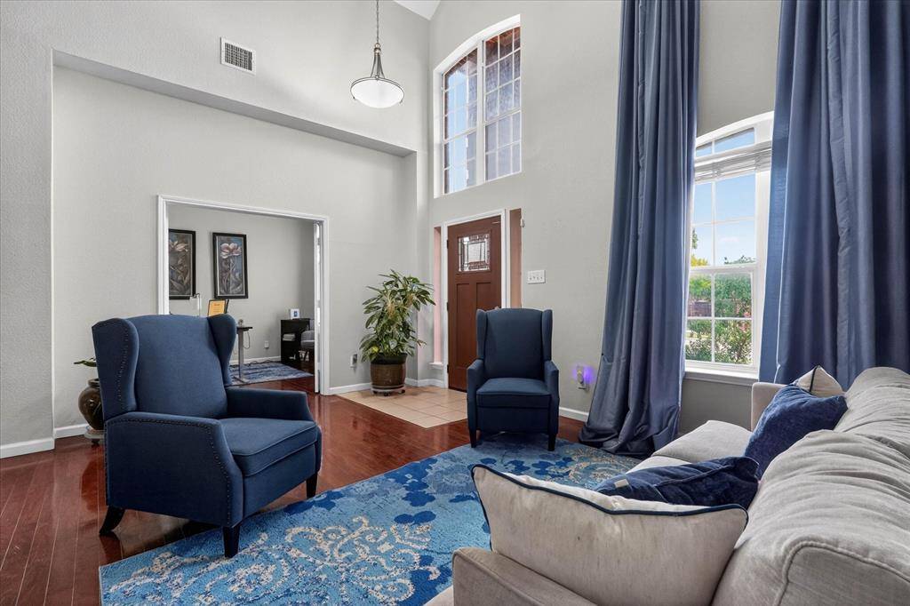 5107 Autumn Hill, Grand Prairie, TX 75052