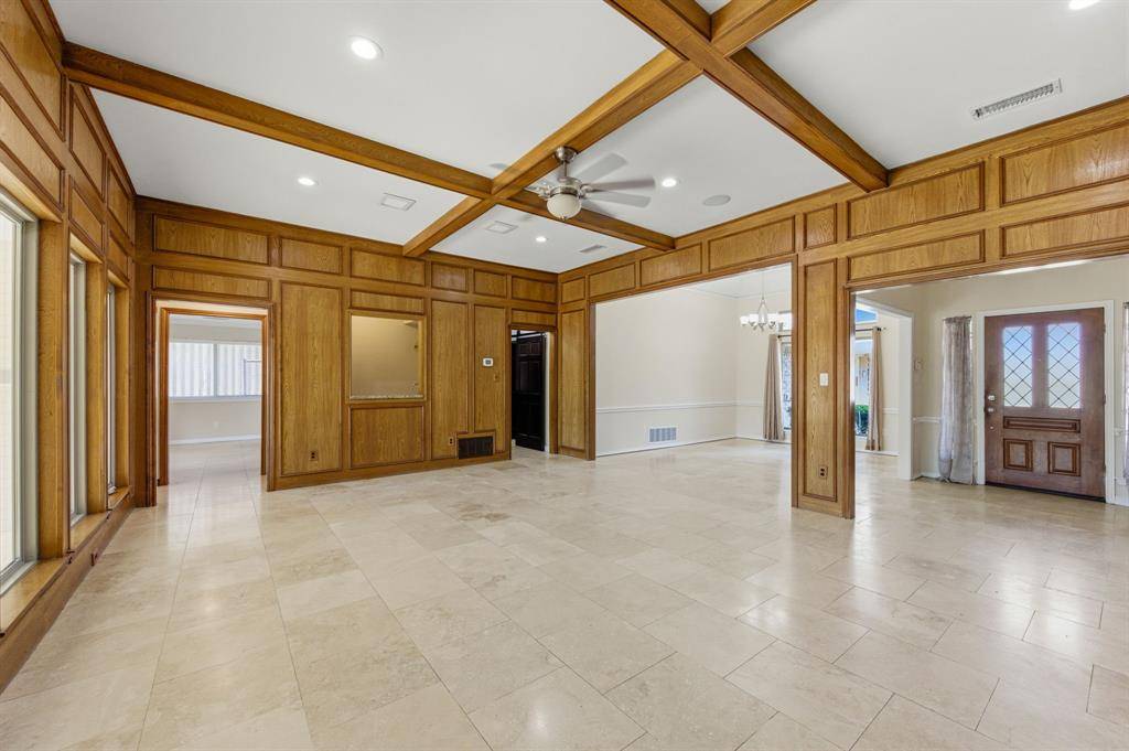 3332 Gatwick Place, Farmers Branch, TX 75234