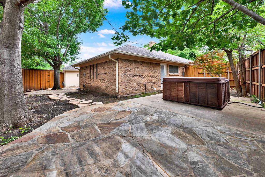 16801 Thomas Chapel Drive, Dallas, TX 75248